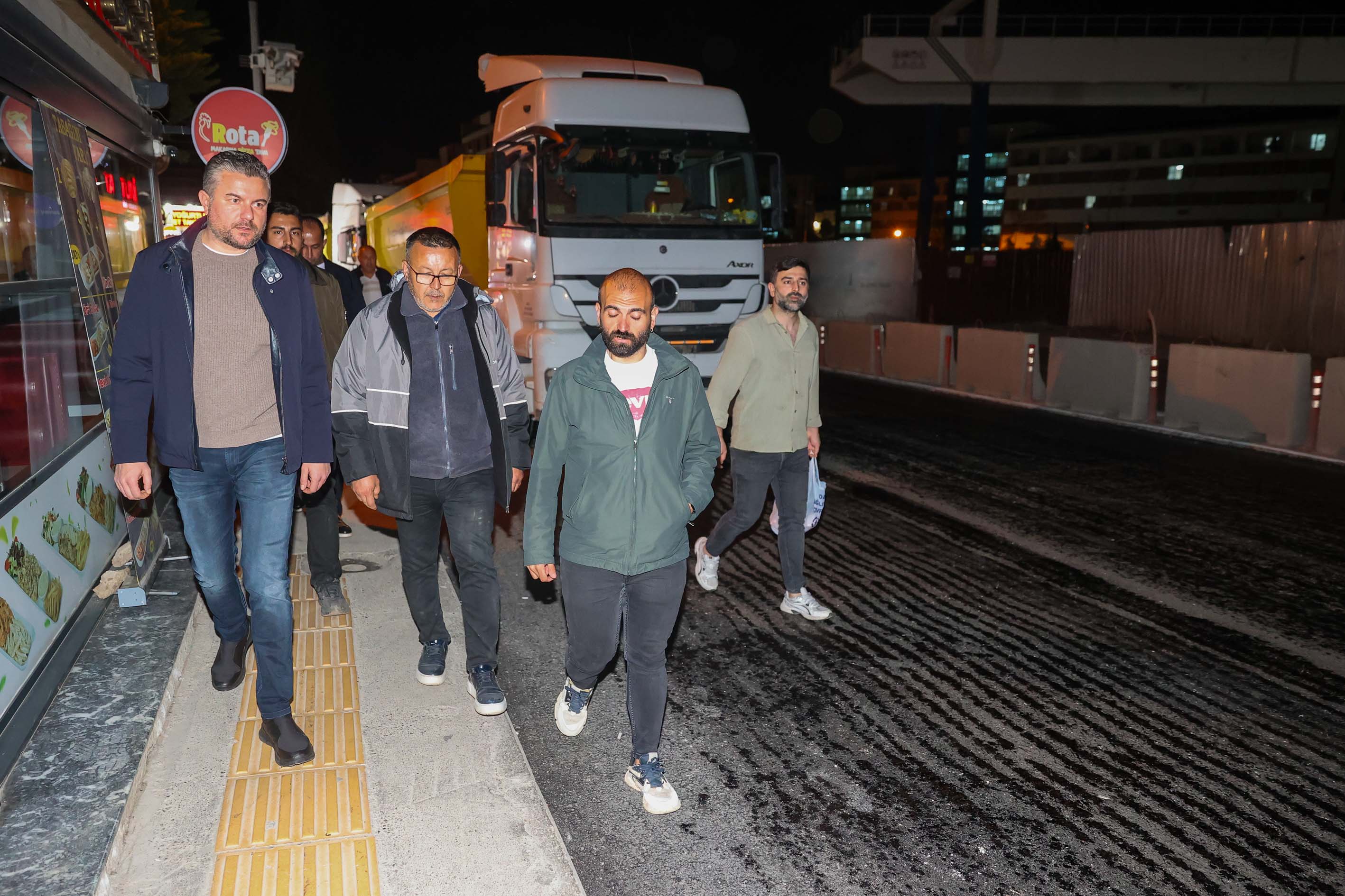Başkan Görkem Duman’ın Gece Mesaisi