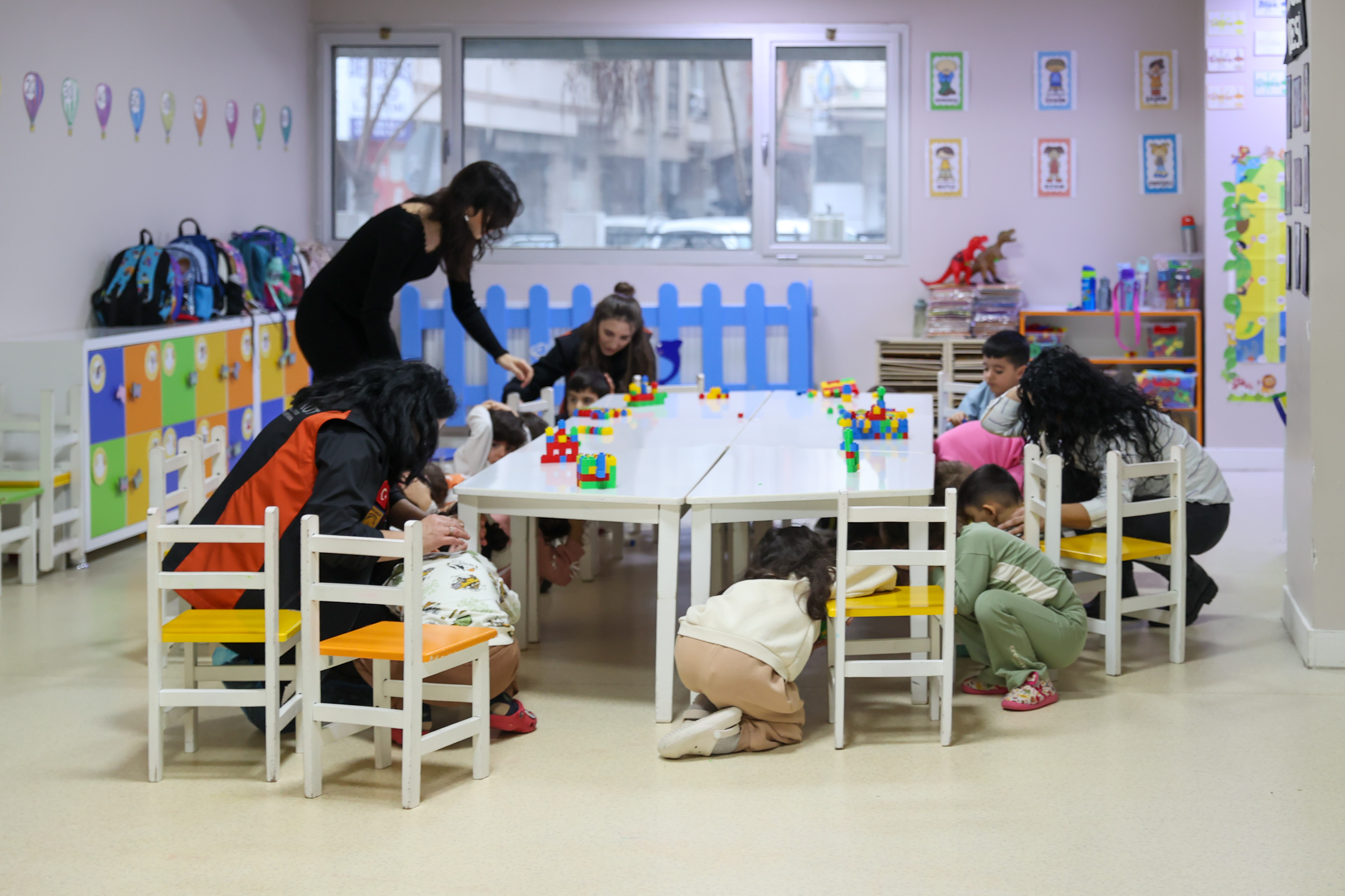 Buca’da Miniklere Deprem Eğitimi