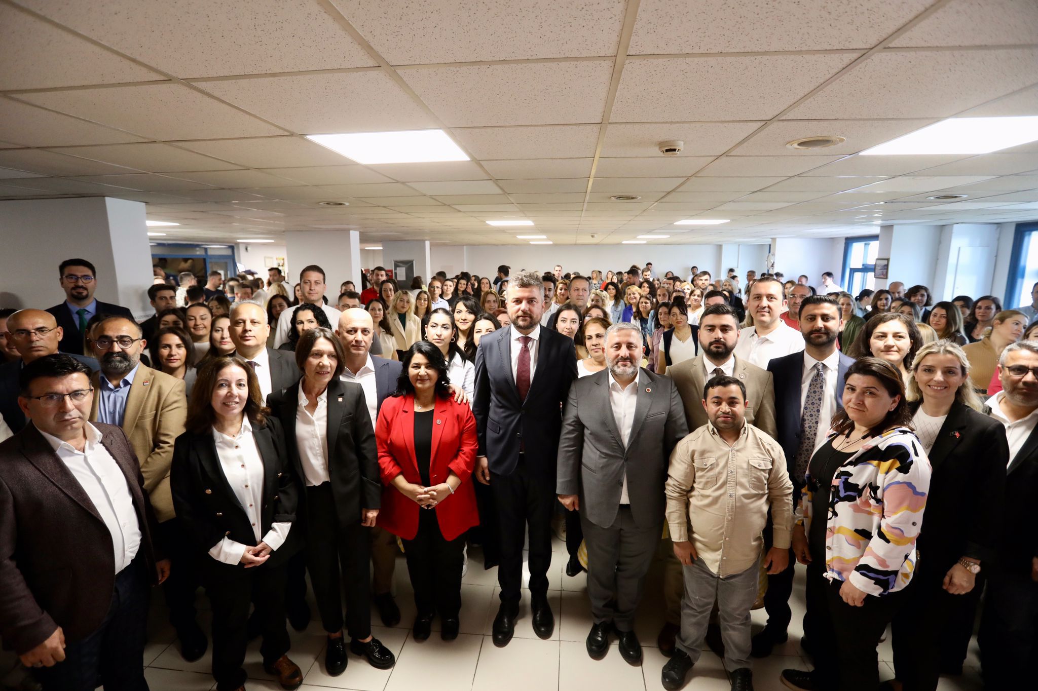 Buca Belediye Başkanı Duman mesai arkadaşlarıyla bayramlaştı