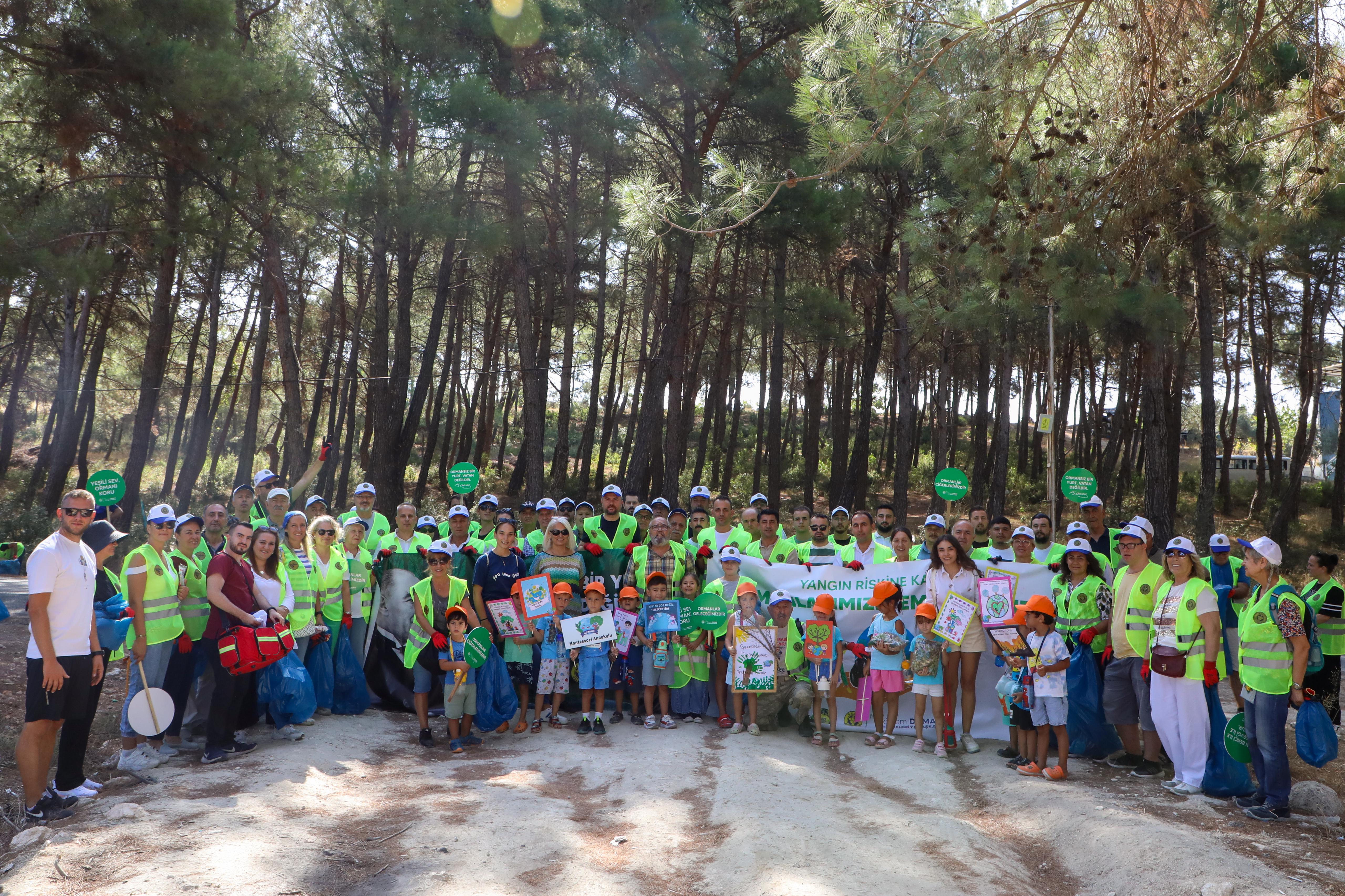 Buca'da yangın riskine karşı orman temizliği