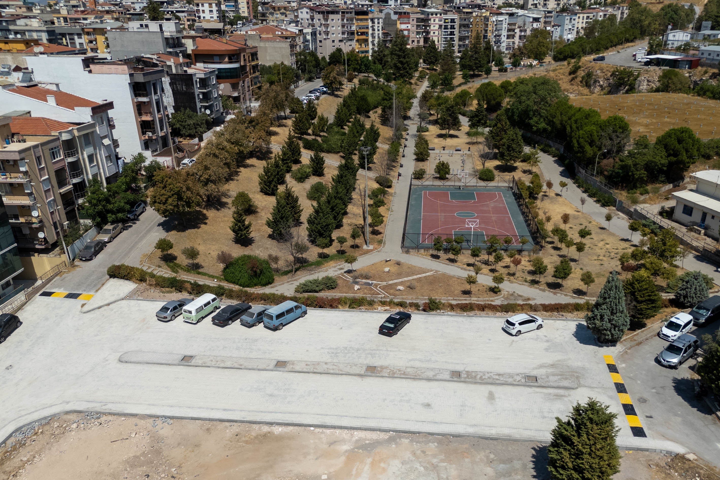 Buca’da Mahallelerin Çehresi Değişiyor 