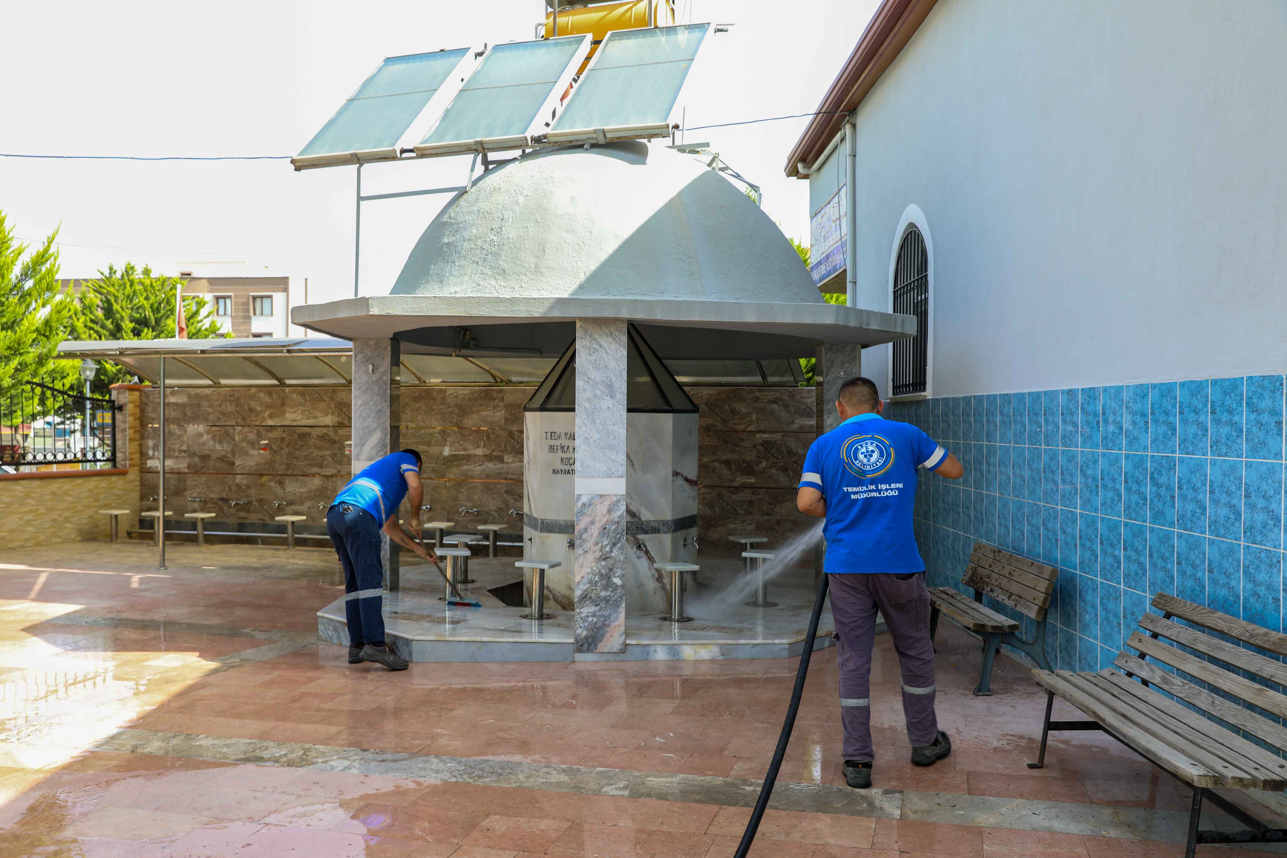 Buca’da bayram temizliği başladı