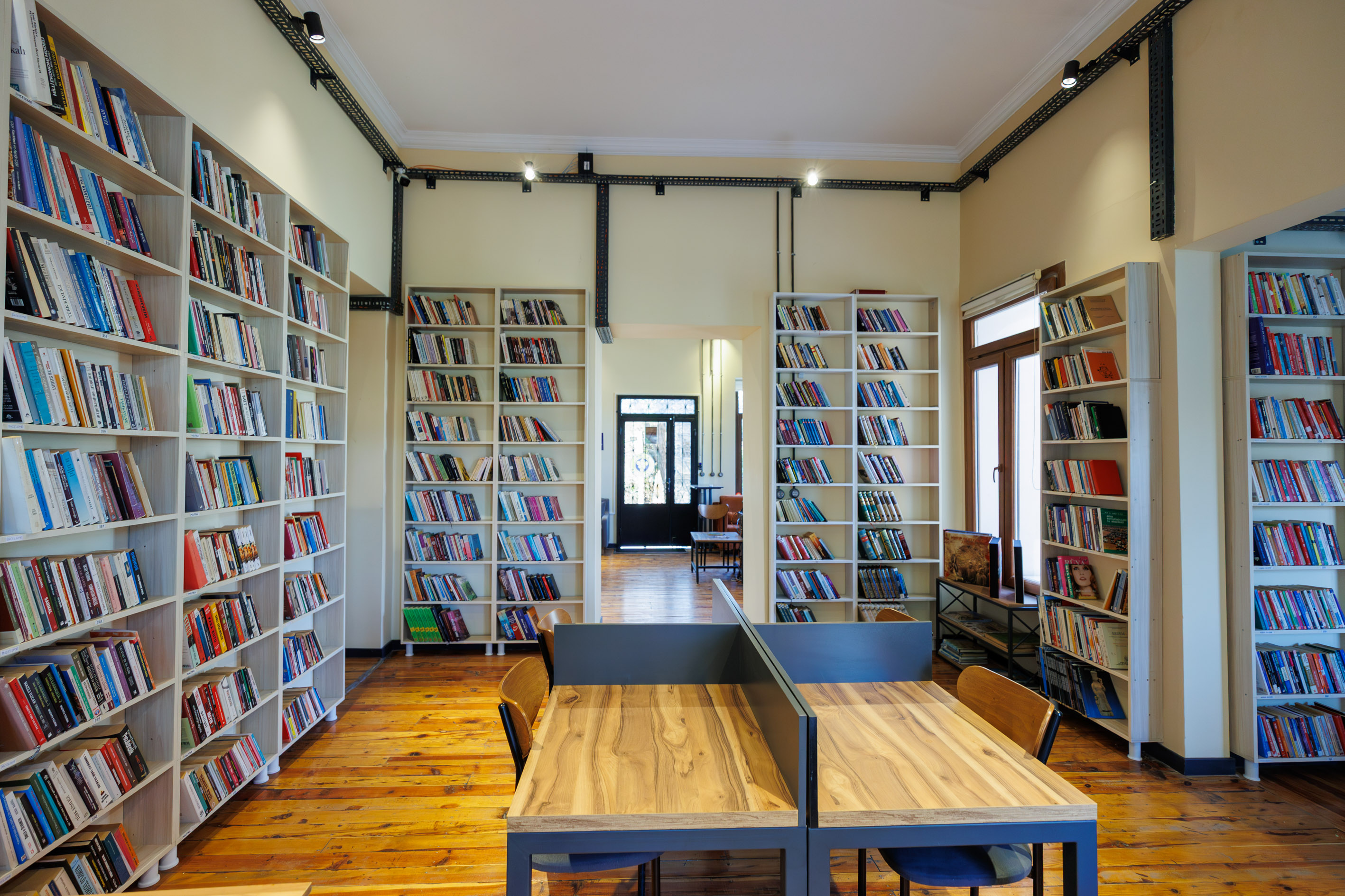 Bucalı öğrenciler Cumhuriyet Kütüphanesi’ni Çok Sevdi