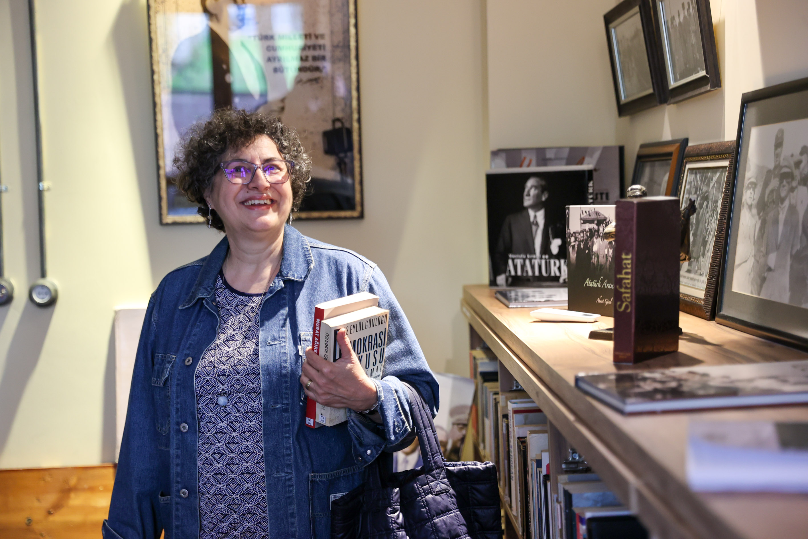 Yoldan Geçerken Keşfettiği Kütüphanenin Müdavimi Oldu