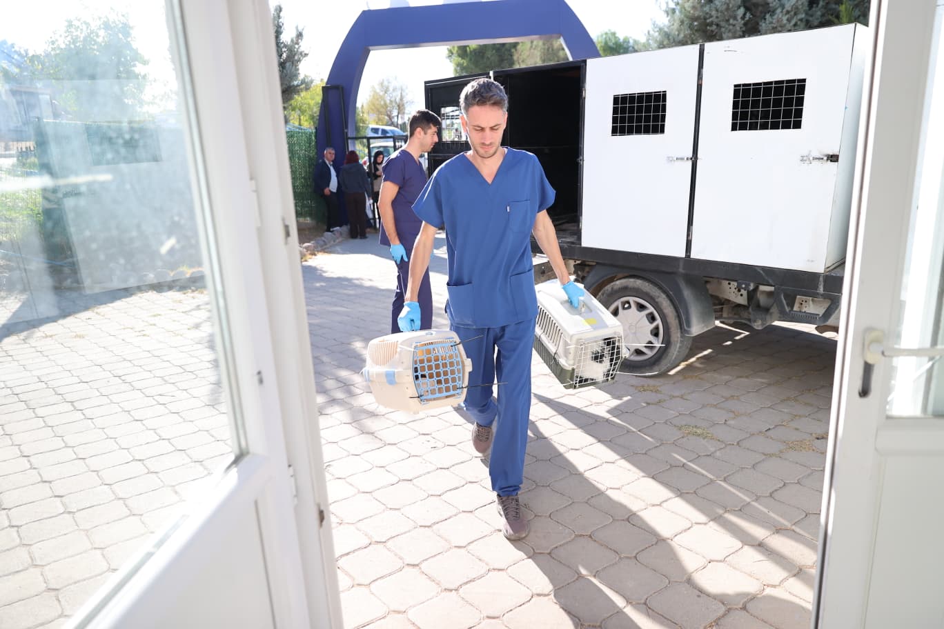  Buca Belediyesi’nden İddialara Yanıt, Hayvanseverlerden Destek