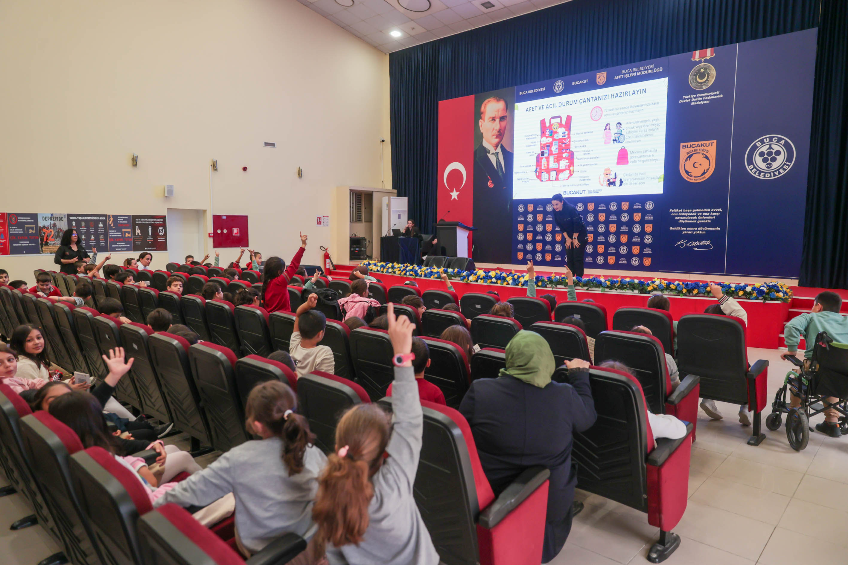 Buca Belediyesi’nden Kesintisiz “Afet Farkındalık Eğitimi”