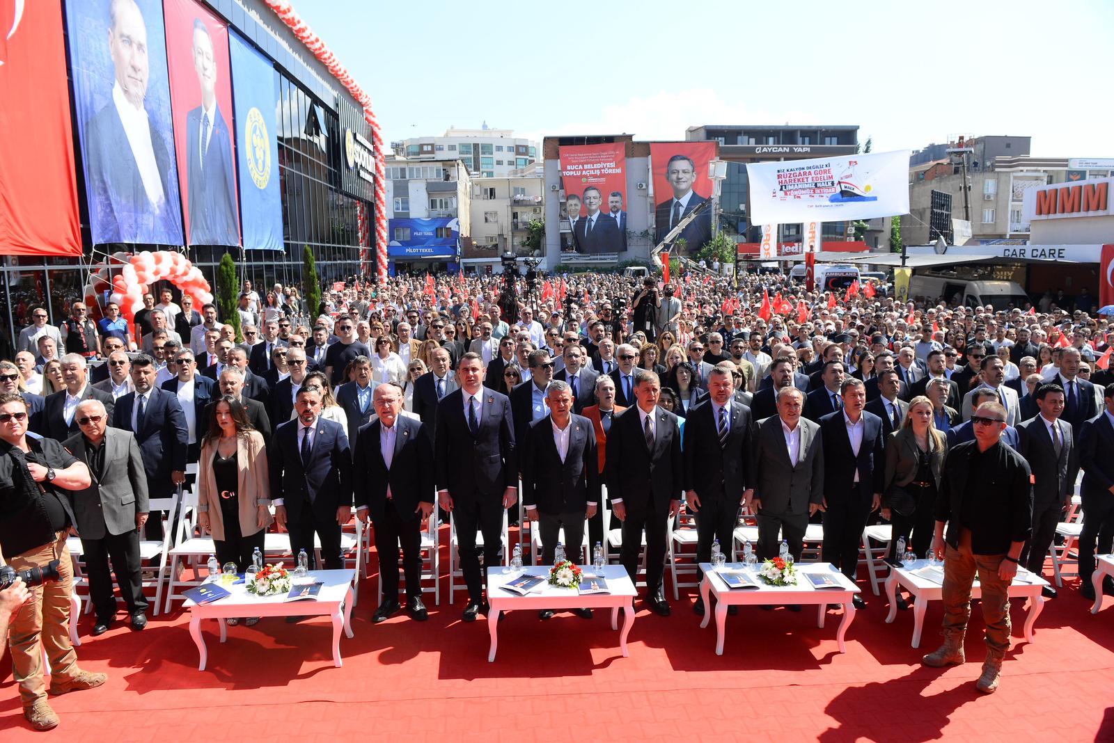 Buca’da Özgür Özel’in Katılımıyla 16 Vizyon Proje Hizmete Açıldı
