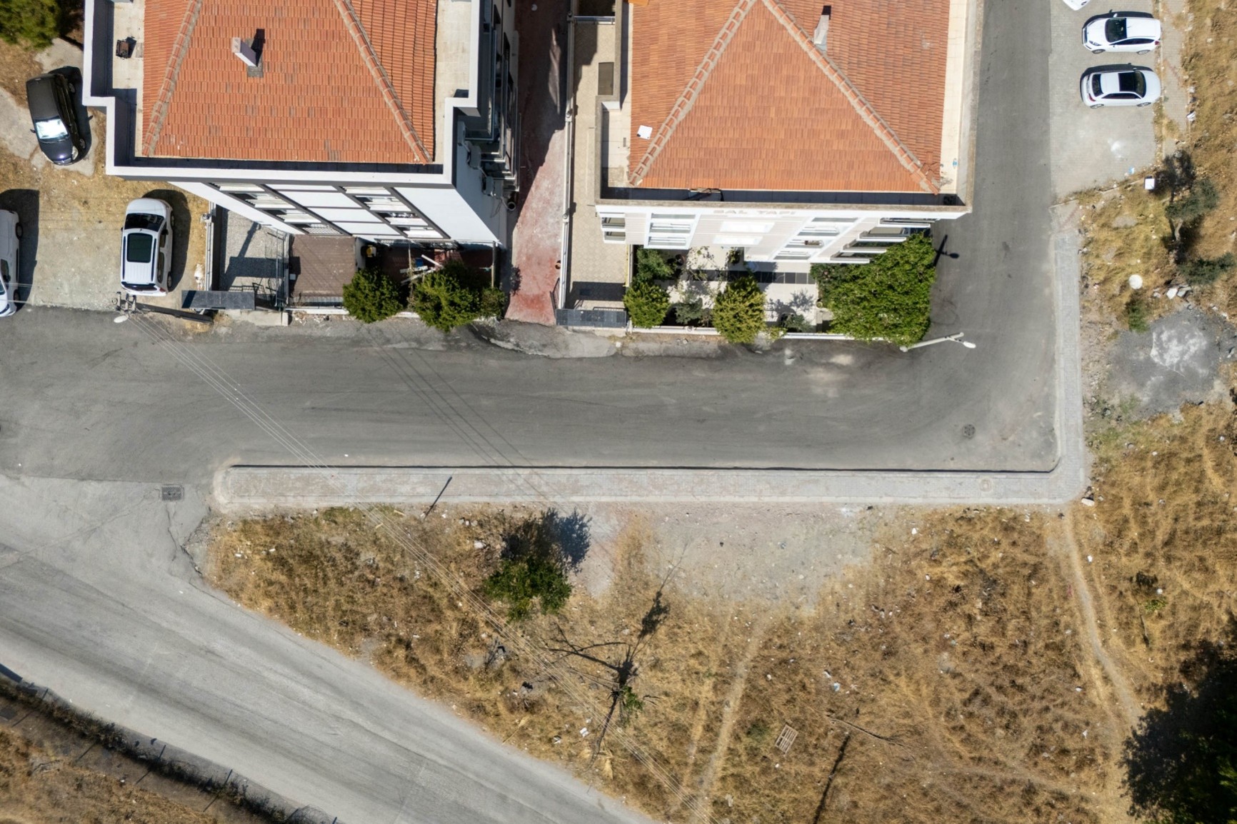 686/34 Sokak Mustafa Kemal Mahallesi Kaldırım İmalat Çalışması